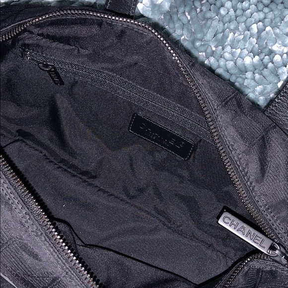 AUTHENTIC Chanel satchel handbag - Picture 3 of 5